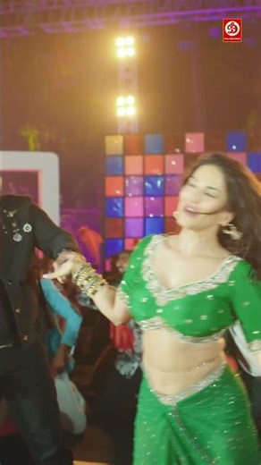 तेरे जलवे हैं आफ़त सनम ❤️🔥 #PowerStar #PawanSingh #SunnyLeone #BhojpuriNewSong #2025
