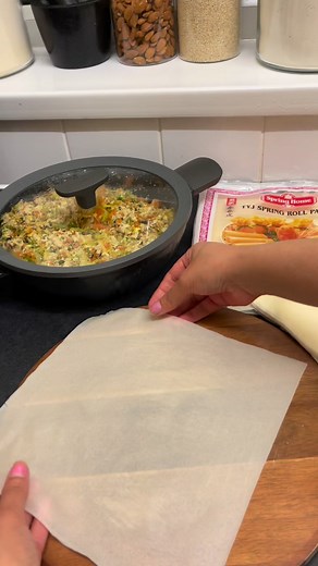 3 easy ways to fold spring rolls and freeze up to 3 months #ramadan #cookingtips #ramadanrecipes #springroll #fyp | Sadaf Khan