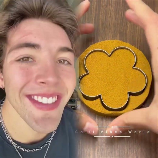 I dye my hair with my girlfriend pt. 2!!!😱🔥💜