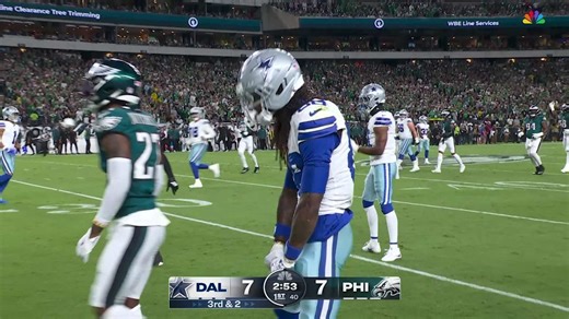 Lamb's 26-yard reception comes following sideline scamper