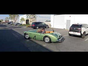 1960 AUSTIN-HEALEY 3000 MK1 BT-7 ROADSTER. CALIFORNIA SAGE WITH HONEY TAN TRIM. 4-SPEED OVERDRIVE