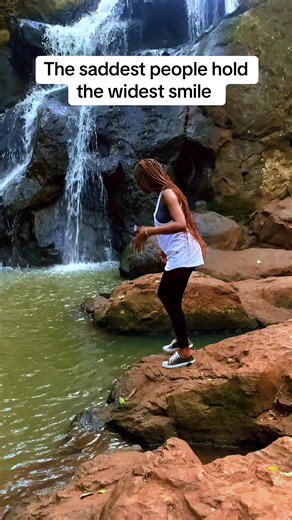 This was one of the saddest moments in my life and to think I was crying myself to sleep every night and smiling the hardest during the day. Makes me grateful for family and who held me. #fyppppppppppppppppppppppp #mentalhealth