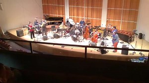 That’s the 9 piece Bang on a Can All-Stars killing it live right now on a new icee by @cellisita | Bang on a Can