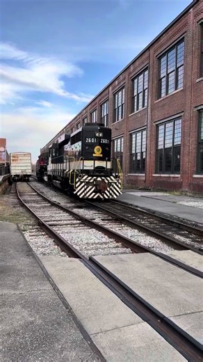 Southern Railway Locomotive No. 542 Returns to Display