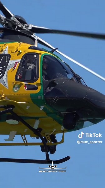 Elicottero AW169 della Guardia di Finanza in volo