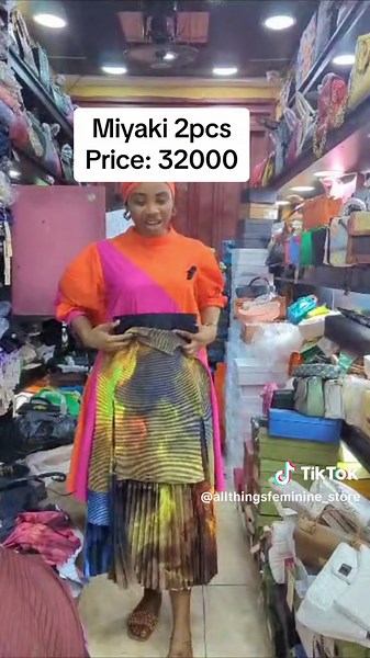 #ladiesoutfit #womenwears #allthingsfemininestore