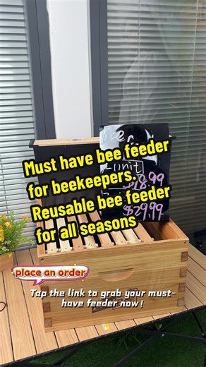 Must-have bee feeder! 6.5L, safe, easy to clean, fits deep-frame hives. Make beekeeping easier—shop now! 🐝 #BeekeeperEssentials #BeeFeeder #HiveKit#BeginnerBeekeeping #NewbieBeekeepingTool
