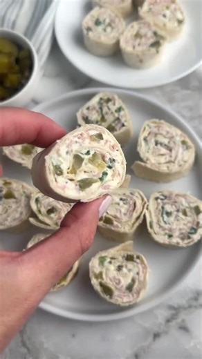 1.3K views · 26K reactions |  Dill Pickle Pinwheels  Type “RECIPE” and I’ll send you a direct link (check your inbox/message requests) https://www.foodlovinfamily.com/dill-pickle-pinwheels/ #dillpicklepinwheels #picklepinwheels #pickledip #dillpickles #gamedayfood #gamedayrecipes #easyappetizer #pinwheelrecipes #tortillarollups #easyappetizerrecipe #appetizers #partyfood | Foodlovinfamily | Facebook