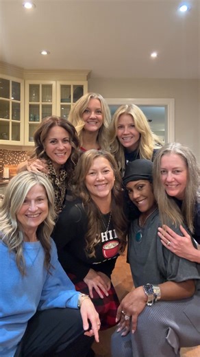 When CFL alumni cheer sleepover this is how we spend the evening. #genxers #ophelia #cfl #greycup | Debbie Kilfoyle