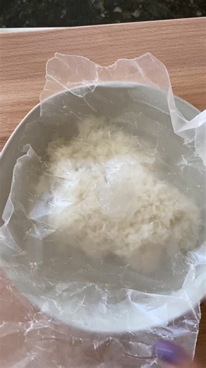 401K views · 3.4K reactions | One of my favorite viral food trends was Emily Mariko’s salmon and rice. It’s just reheated rice, cooked salmon, soy sauce, sriracha and kewpie mayo. She ate it with roasted seaweed and avocado. I love it because it’s delicious and a good way to use leftover rice and salmon. | My Healthy Dish | Facebook