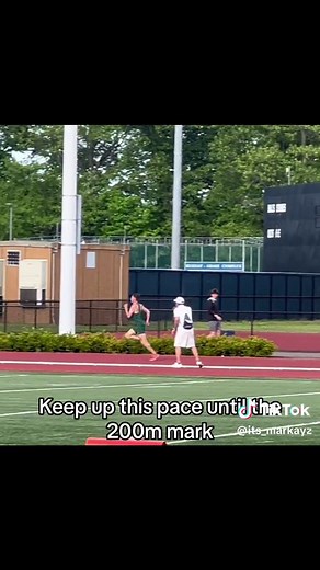 400m dash race strategy 📈 #trackandfield #trackworkout #howtorunfaster #sprintfaster #400m