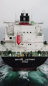 Wussten Sie, dass… 1️⃣ 90% der weltweit gehandelten Waren per Schiff...