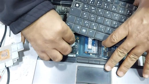 ‏‎HP EliteBook 8540w Disassembly, Fan Cleaning and Thermal Paste Replacement‎‏ الجزء ‏10‏ | Smart Engineer | Facebook