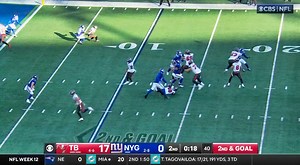 VIDEO: Everyone Couldn't Believe Their Ears After Hearing FOX Commentator's Strange Announcement During Giants-Bucs Game