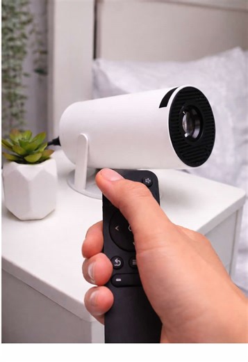 Transform Your Wall with the GMax Gaming Projector