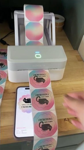 POV: your cat is now part of your brand 📦🐈‍⬛