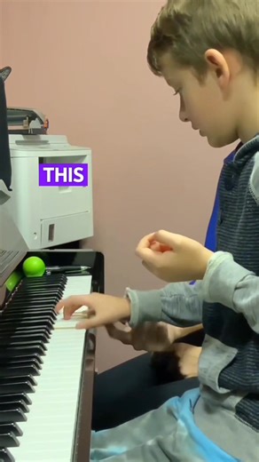 🎹 Triads can be tricky for young piano students to execute properly. In this video I work with a 7 y.o. student on how to play triads with a relaxed wrist and hand, and how to use the direction of the movement and arm weight for producing a full, resonant chord sound. 🎵 - #pianotechnique #chords #pianolessons | Irina Gorin Piano Teaching