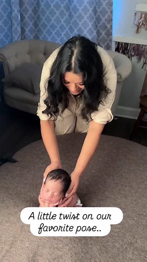 We love a good froggy in Mama's hands pose 🙌🏽#atlantanewbornphotographer #atlantapregnancy #atlantababyphotographer #newbornposing #newbornphotography #atlantababyphotographer #newbornmentoring #professionalnewbornphotographer #newbornworkshops #rainbowbaby #cutebabyvideos #cutebabyreels #newbornpictures #reelsinstagram #newbornreels #newbornphotoshoot #tyronewbornPhotographer #sharpsburgnewbornphotographer #fairburnnewbornphotographer #peachtreecitynewbornphotographer #fayettevillenewbornphot