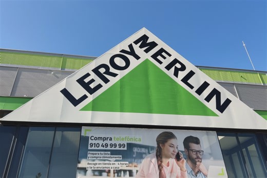 Este panel solar sin obras para balcón es la solución barata que tiene Leroy Merlin para ahorrar en las facturas de la luz