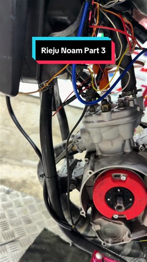Réponse à @Neyo Jamais je test cette Moto pour la régler 😅 Part 3/3 🎬 #TeamRpc83 #Rieju #MRT #50cc #Moto