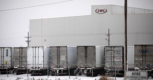 Meatpacking Plant Refuses to Allow Testing of Mostly Immigrant Workforce