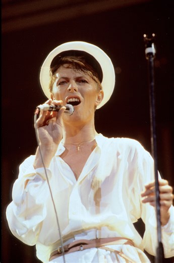 Svemirski putnik koji je promenio muzički univerzum: 10 kultnih pesama Dejvida Bouvija