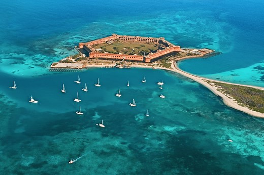 Taking a Private Charter Boat to the Dry Tortugas - Boatsetter