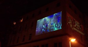 Beginner feat. Samy Deluxe – Füchse @ Rote Flora 25 Jahre Jubiläum - Testspiel.de