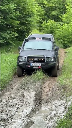 Toyota 4runner & Land Cruiser 100 mudding 😈#4runner #lc100 #toyota #mud #mudding #offroad