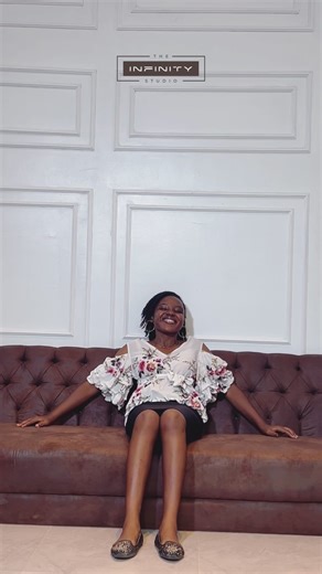 POV: You get a sofa from the @the_infinitystudio. You don’t just gain elegance but comfort too. 😍 Send us a message to get a custom-made design of any of these sofas. 😌❤️ #theinfinitystudio #luxuryfurniture #interiordesign