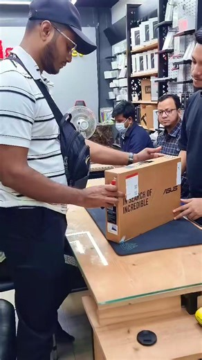 64K views · 239 reactions |  Happy Customer  ♦️Asus Zenbook 14 UX3405C (New)  Intel Core Ultra 9 Processor 285H (24MB Cache, up to 5.4 GHz. 16 cores, 16 Threads)  32GB LPDDR5X RAM on board  1TB M.2 NVMe™ PCIe® 4.0 SSD  14.0-inch, WUXGA OLED 16:10 aspect ratio, 0.2ms response time, 120Hz refresh rate, 400nits, 500nits HDR peak brightness, Touch Display | Gadgets Planet | Facebook