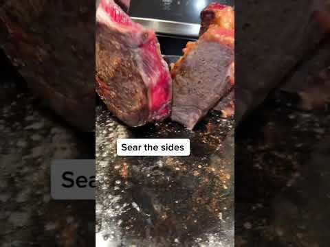 Making a Christmas feast! 🥩