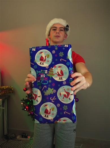 3 Days of Techmas..Day 3 - Merry Christmas everyone🎅 -- Big thanks to @epomakerkeyboard for this gift🫶 -- #Tech #techreview #Christmas #epomaker #keyboard Epomaker RT82