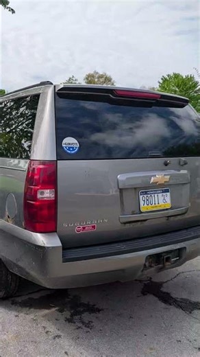 2007 Chevy suburban 1500 for sale. $4500 call 724-965-0381