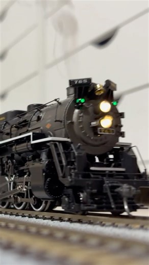 NKP #765 Run-by in HO Scale! #nickelplateroad #hoscale #berkshires #mthtrains