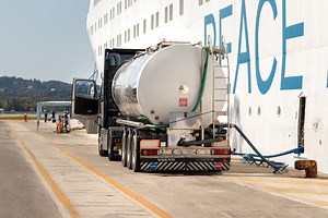 How Much Does It Cost To Fuel A Cruise Ship?