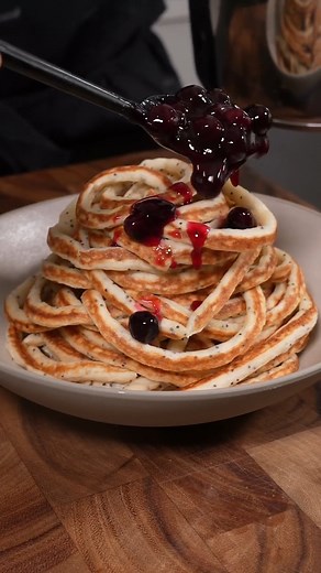 101K views · 100 reactions | Lemon Poppy Pancake Pasta丹 #pancakes #breakfast #easyrecipe #recipes #food #dessertoftheday #viralreel #reel | Genius Inventions | Facebook