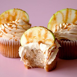 207K views · 1K reactions | Take your taste buds to the orchard with these apple pie cupcakes! | Tastemade | Facebook