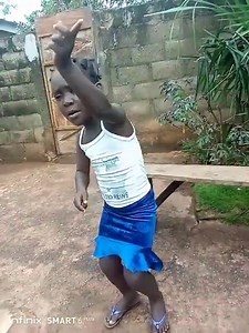 Félicitation à cette petite fille qui maîtrise les paroles de la chanson Otobe Otobe ✌✌✌ | Adeba Konan