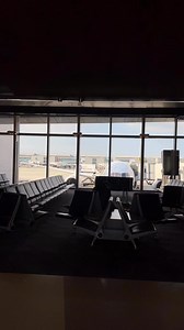 From inside Terminal #landing #takeoff #laxairplanes #airplanespotter #TravelSmart #airplanespotter #laxairplanes #airplanes #aviationlovers #Gates #lax #airport #travellife #travelphotography #photographer #traveladdict #travelsmart #vacations #planes #aircraft | Airplane spotter