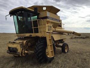 New Holland TR97 Combine | Agriculture