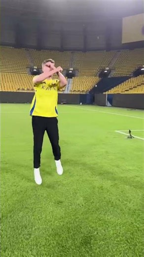 Rounaldo write jump and MrBeast poor jump#viral viedo #tranding 😱