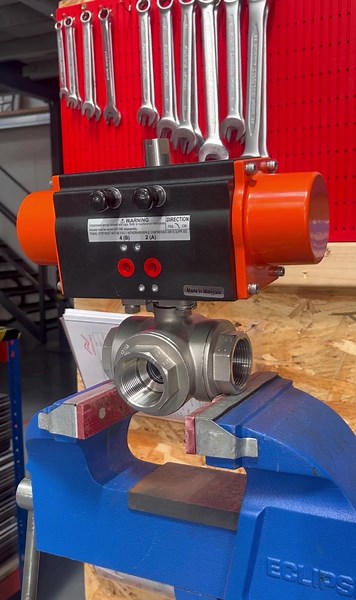 The RPX Bettis Pneumatic Actuator 😎 #actuator #engineering #valve #factory #maintainance #engineer #actuation #actuationvalve