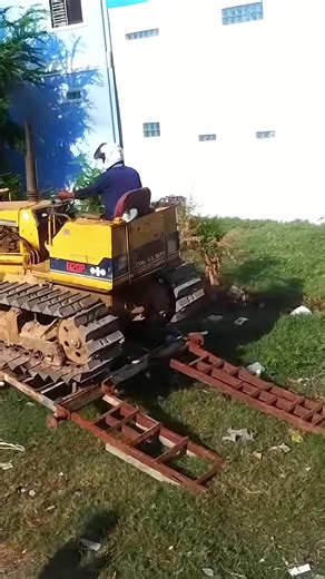 D31P Bulldozer Progress in Wetland Landfilling Project