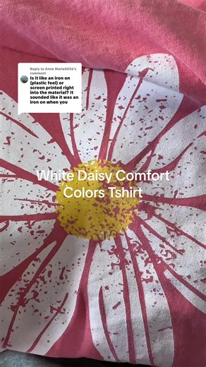 Stylish White Daisy Comfort Colors T-Shirt