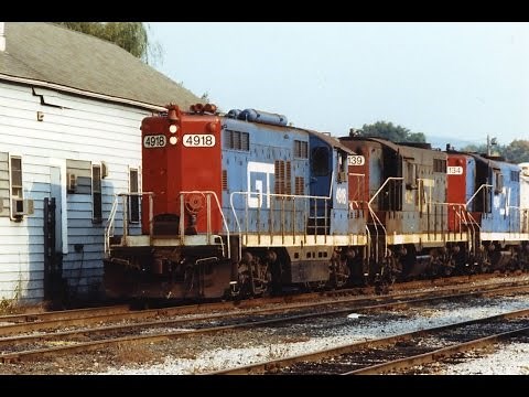 Central Vermont GP9's working in Palmer,MA. 09/29/1990