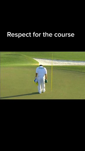 Hideki Matsuyama's Caddie Shows Respect After Masters Win