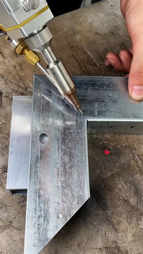 Pulse Welding #pulse #welding #tech #modern #metal #vibe #spark | Vortex Welding | Facebook