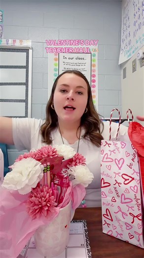 Valentine's Day Teacher Gift Haul from Students