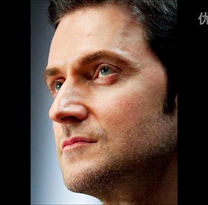 interview convenient marriage-Richard Armitage